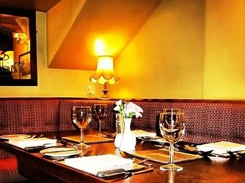 **** Hotel The Nags Head Residential Country Inn & Restaurant Pickhil Royaume-Uni