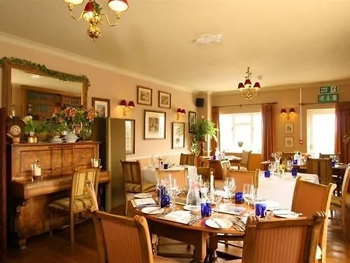 The Nags Head Residential Country Inn & Restaurant Pickhil